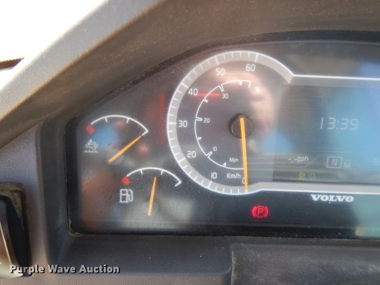 image for item DJ6553 2014 Volvo L180H  wheel loader