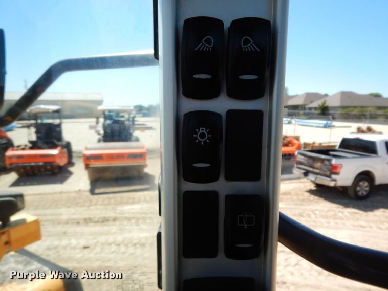 image for item DJ6553 2014 Volvo L180H  wheel loader