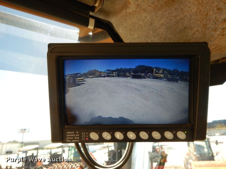 image for item DJ6553 2014 Volvo L180H  wheel loader