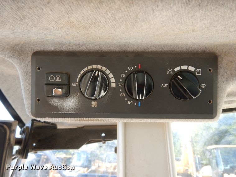 image for item DJ6554 2015 Volvo L180H  wheel loader