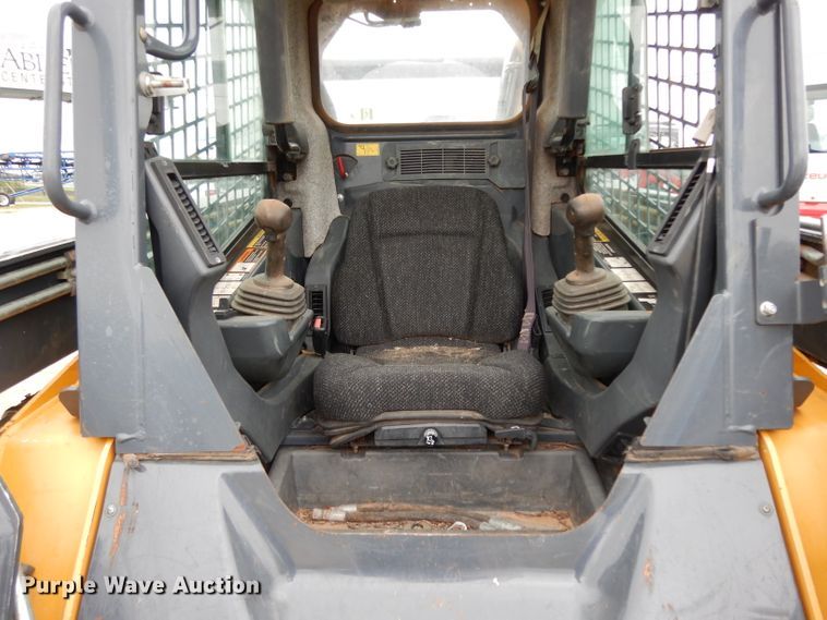 image for item DJ6555 2015 John Deere 333E  tracked skid steer loader