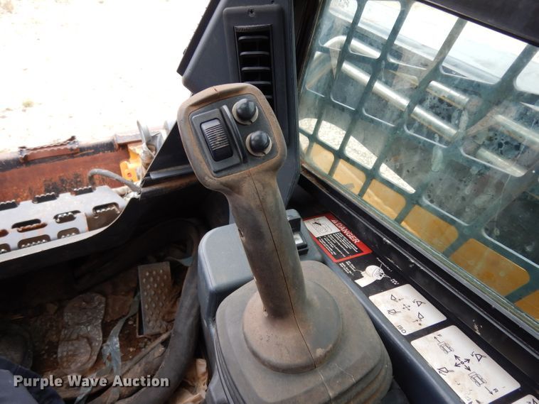 image for item DJ6555 2015 John Deere 333E  tracked skid steer loader