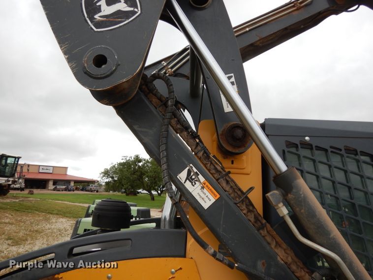 image for item DJ6555 2015 John Deere 333E  tracked skid steer loader