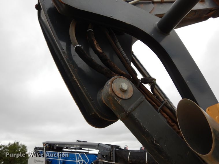 image for item DJ6555 2015 John Deere 333E  tracked skid steer loader