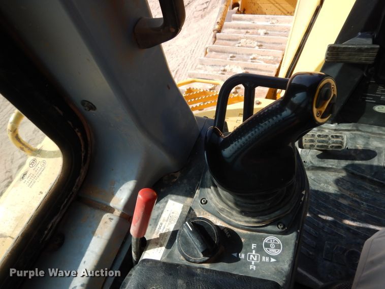 image for item DJ6556 2011 Komatsu D65EX-16   dozer