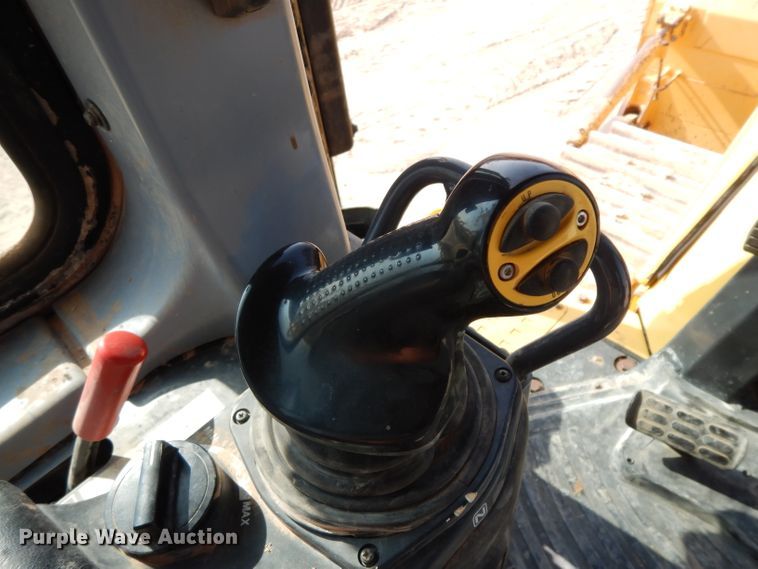 image for item DJ6556 2011 Komatsu D65EX-16   dozer