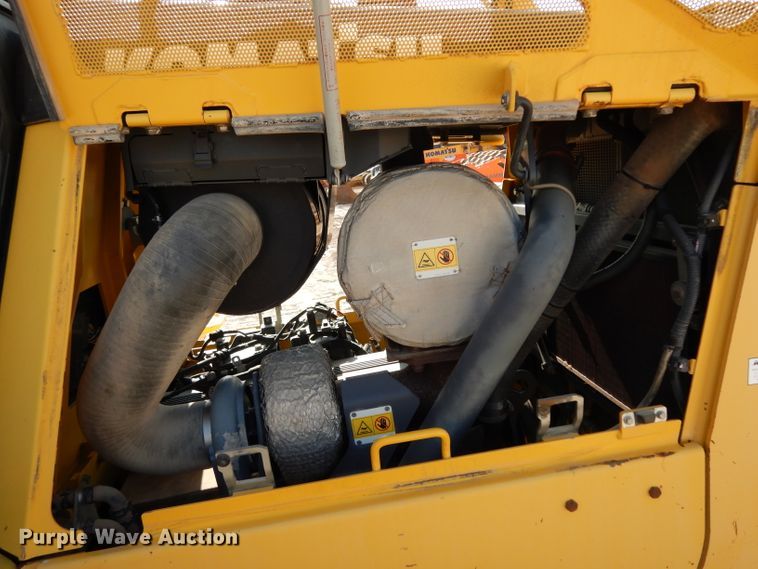 image for item DJ6556 2011 Komatsu D65EX-16   dozer