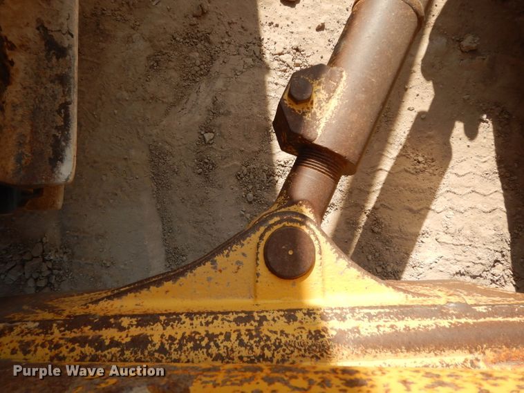 image for item DJ6556 2011 Komatsu D65EX-16   dozer