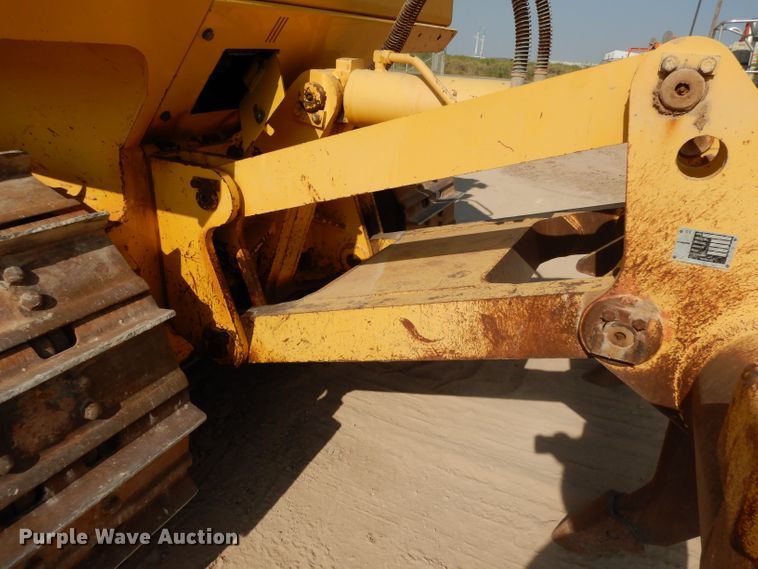 image for item DJ6556 2011 Komatsu D65EX-16   dozer