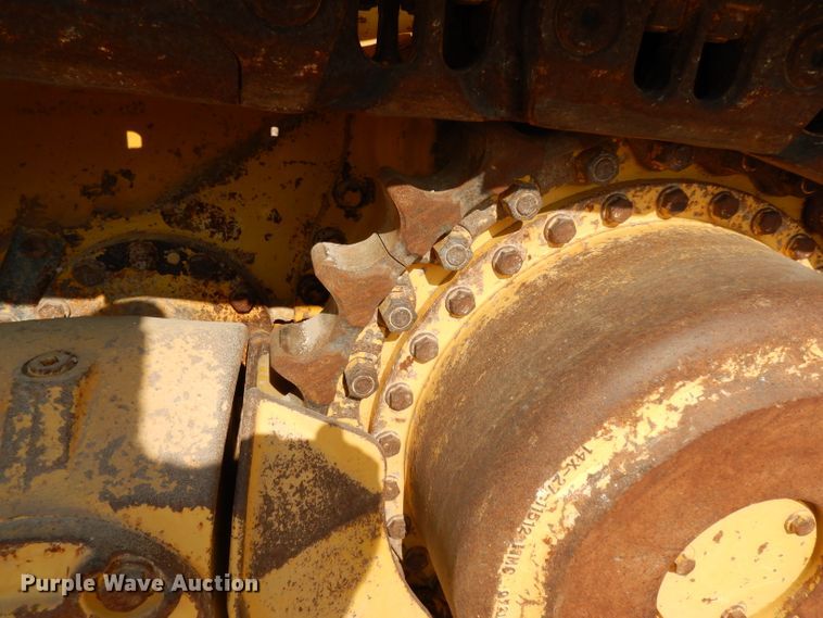 image for item DJ6556 2011 Komatsu D65EX-16   dozer