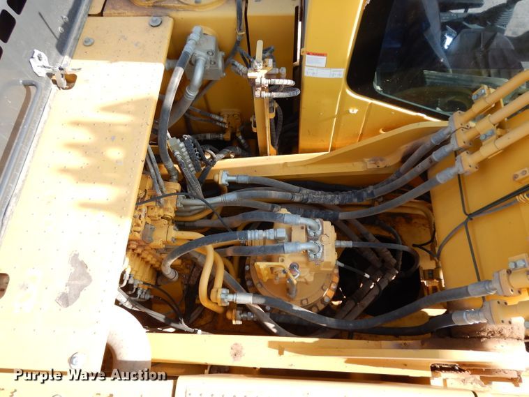 image for item DJ6557 2014 Komatsu PC360LC-10  excavator