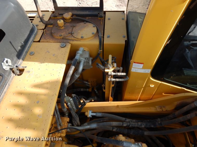 image for item DJ6557 2014 Komatsu PC360LC-10  excavator