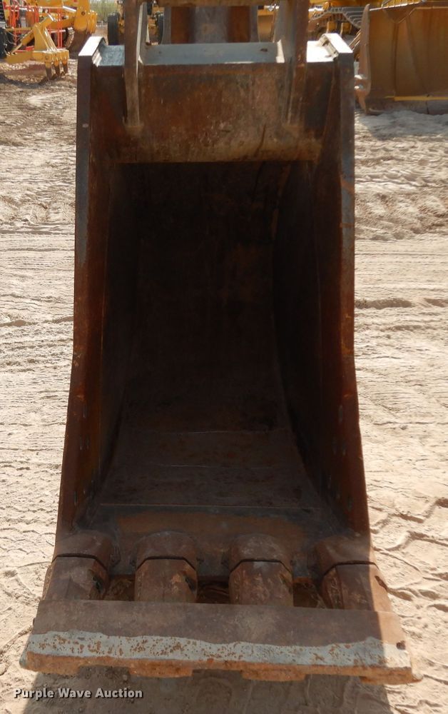 image for item DJ6557 2014 Komatsu PC360LC-10  excavator