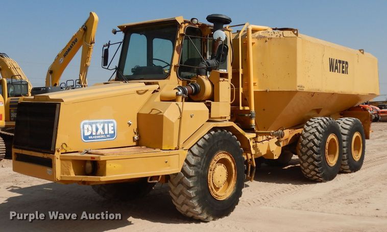 image for item DJ6558 1985 Moxy 6200S  water wagon