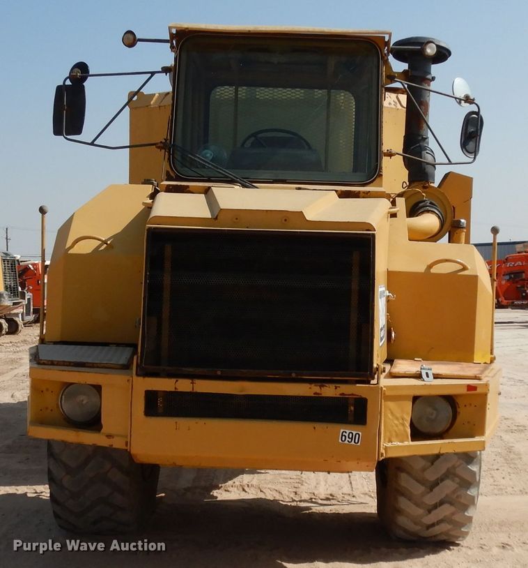 image for item DJ6558 1985 Moxy 6200S  water wagon