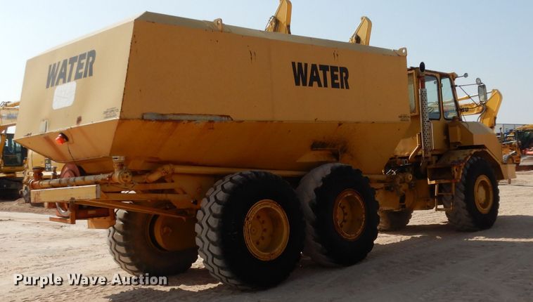 image for item DJ6558 1985 Moxy 6200S  water wagon