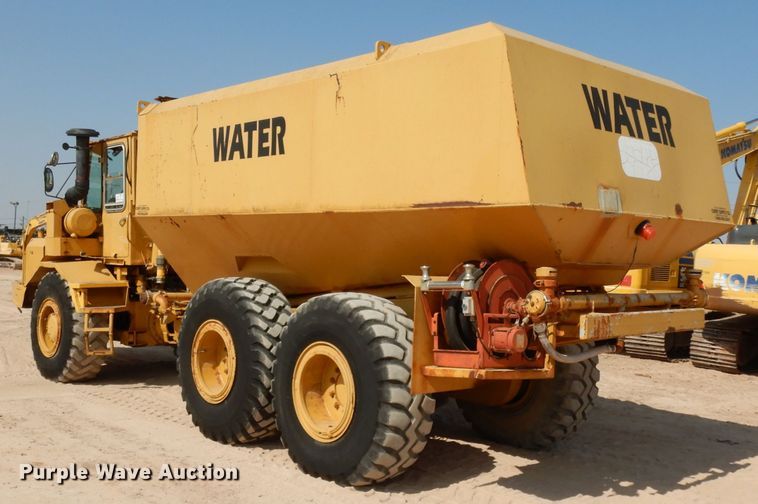 image for item DJ6558 1985 Moxy 6200S  water wagon