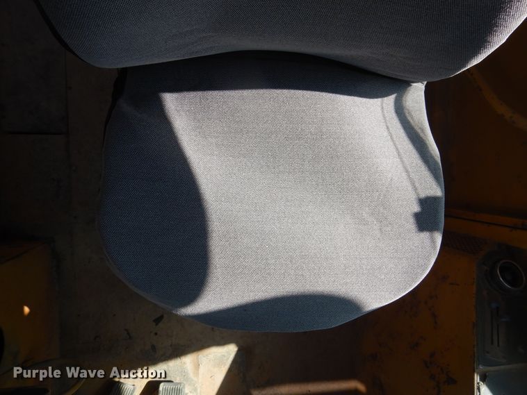 image for item DJ6558 1985 Moxy 6200S  water wagon