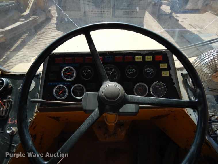 image for item DJ6558 1985 Moxy 6200S  water wagon