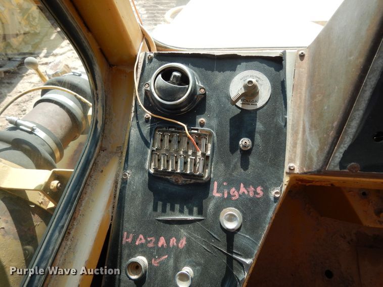 image for item DJ6558 1985 Moxy 6200S  water wagon