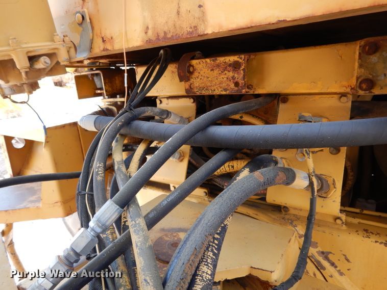 image for item DJ6558 1985 Moxy 6200S  water wagon