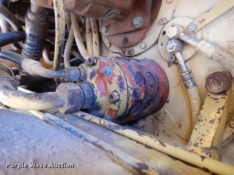 image for item DJ6558 1985 Moxy 6200S  water wagon