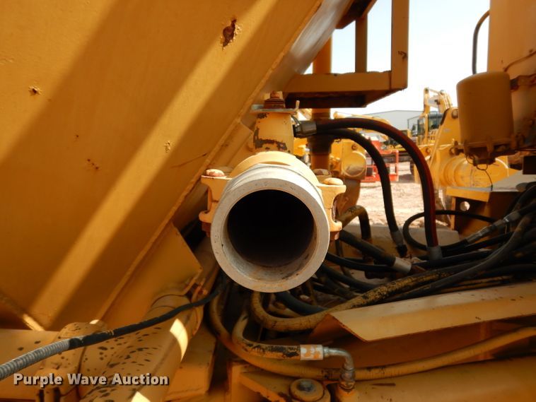 image for item DJ6558 1985 Moxy 6200S  water wagon