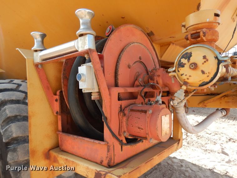 image for item DJ6558 1985 Moxy 6200S  water wagon