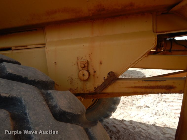 image for item DJ6558 1985 Moxy 6200S  water wagon