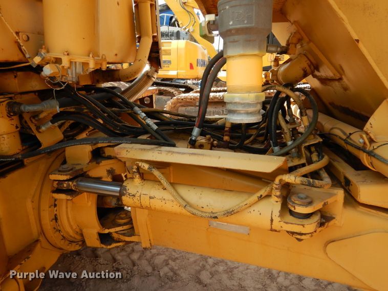 image for item DJ6558 1985 Moxy 6200S  water wagon