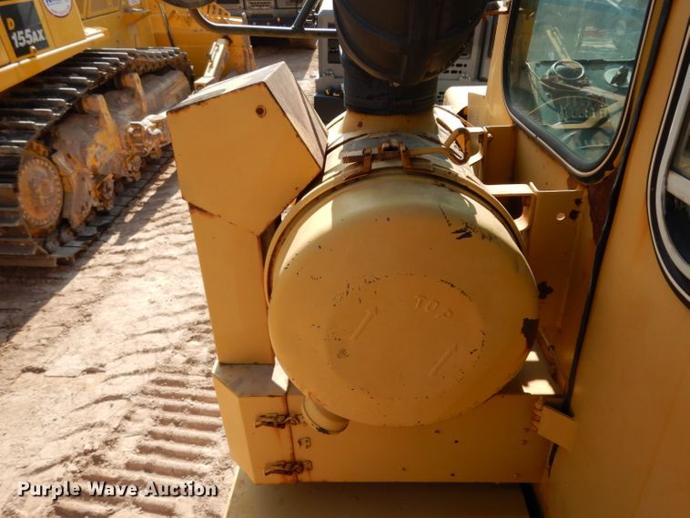 image for item DJ6558 1985 Moxy 6200S  water wagon