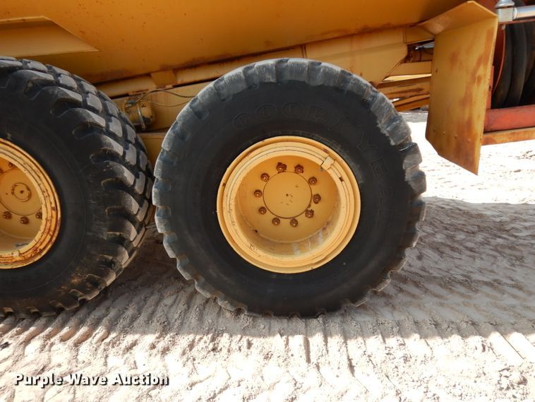 image for item DJ6558 1985 Moxy 6200S  water wagon