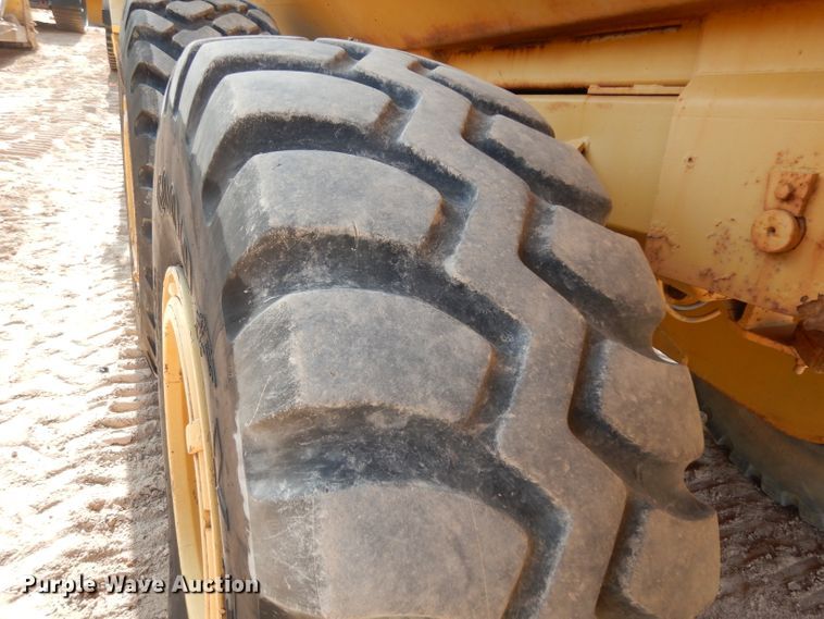 image for item DJ6558 1985 Moxy 6200S  water wagon