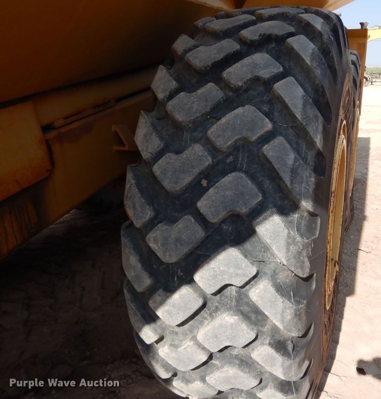 image for item DJ6558 1985 Moxy 6200S  water wagon