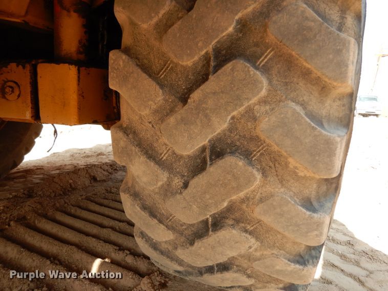 image for item DJ6558 1985 Moxy 6200S  water wagon