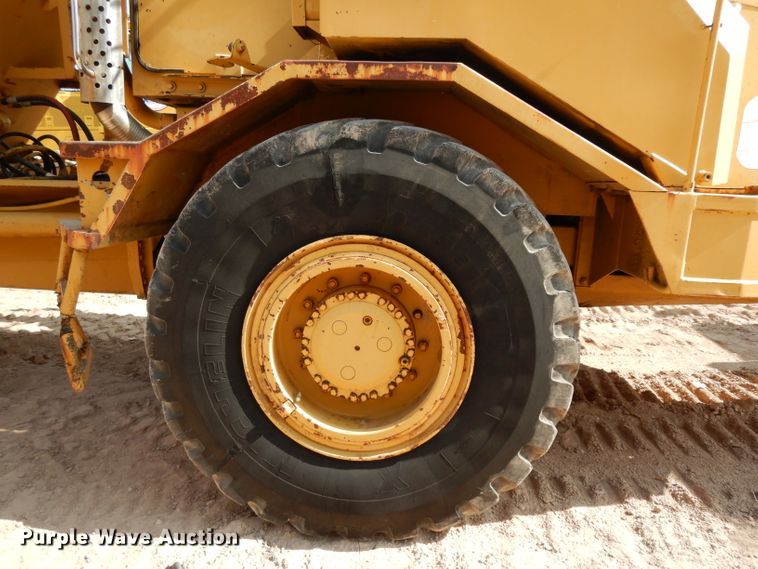 image for item DJ6558 1985 Moxy 6200S  water wagon