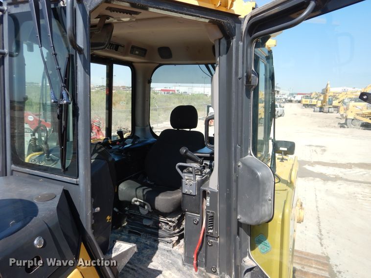 image for item DJ6559 2012 Komatsu D65EX-17  dozer