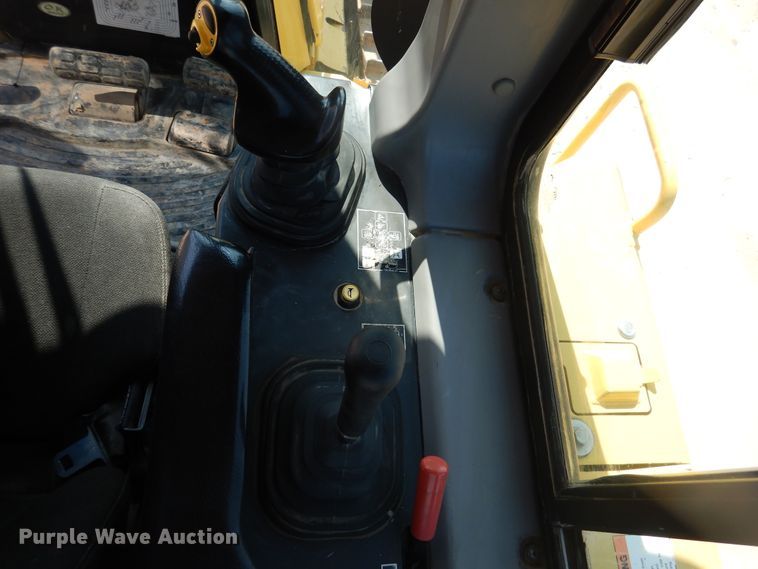 image for item DJ6559 2012 Komatsu D65EX-17  dozer