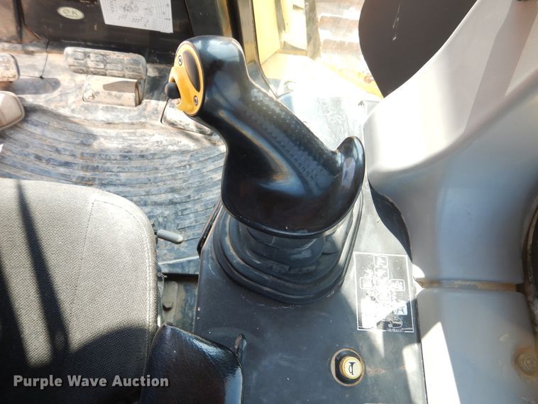 image for item DJ6559 2012 Komatsu D65EX-17  dozer