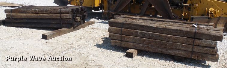 image for item EP9892 (200) railroad ties