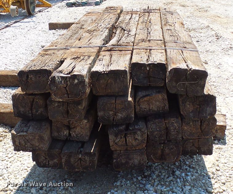 image for item EP9893 (100) railroad ties