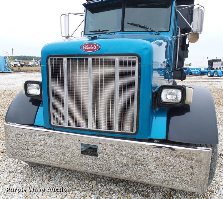 image for item EP9905 2000 Peterbilt 357  dump truck