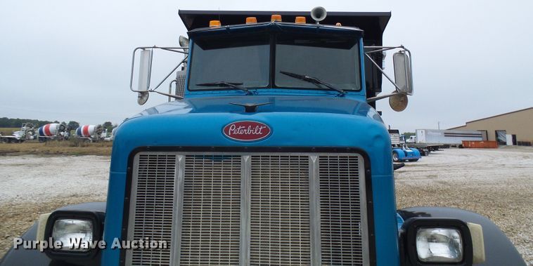 image for item EP9905 2000 Peterbilt 357  dump truck