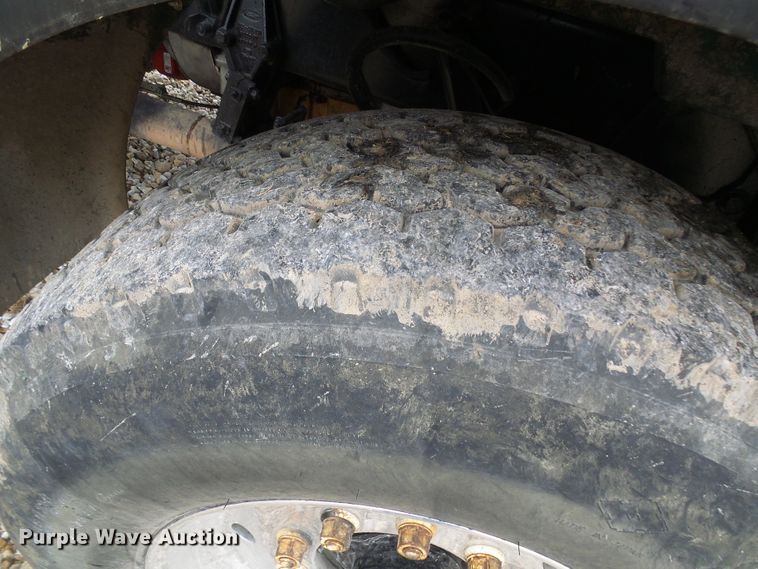 image for item EP9905 2000 Peterbilt 357  dump truck