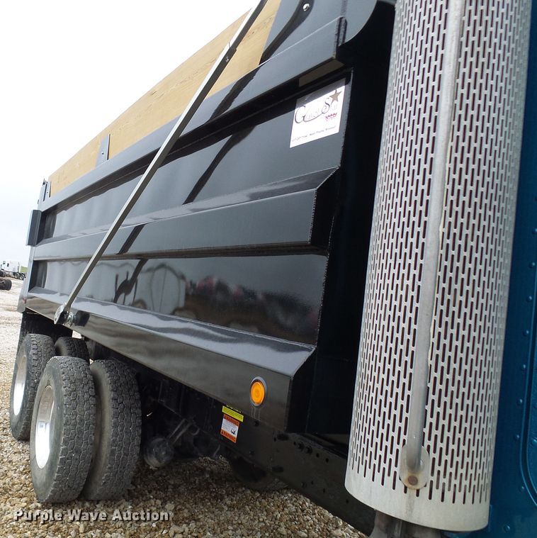 image for item EP9905 2000 Peterbilt 357  dump truck