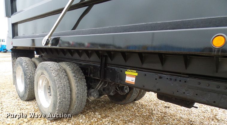 image for item EP9905 2000 Peterbilt 357  dump truck