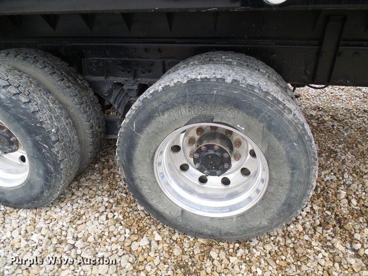 image for item EP9905 2000 Peterbilt 357  dump truck