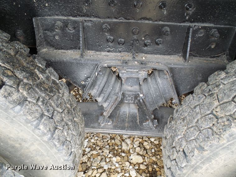 image for item EP9905 2000 Peterbilt 357  dump truck