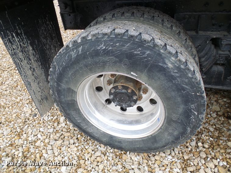 image for item EP9905 2000 Peterbilt 357  dump truck