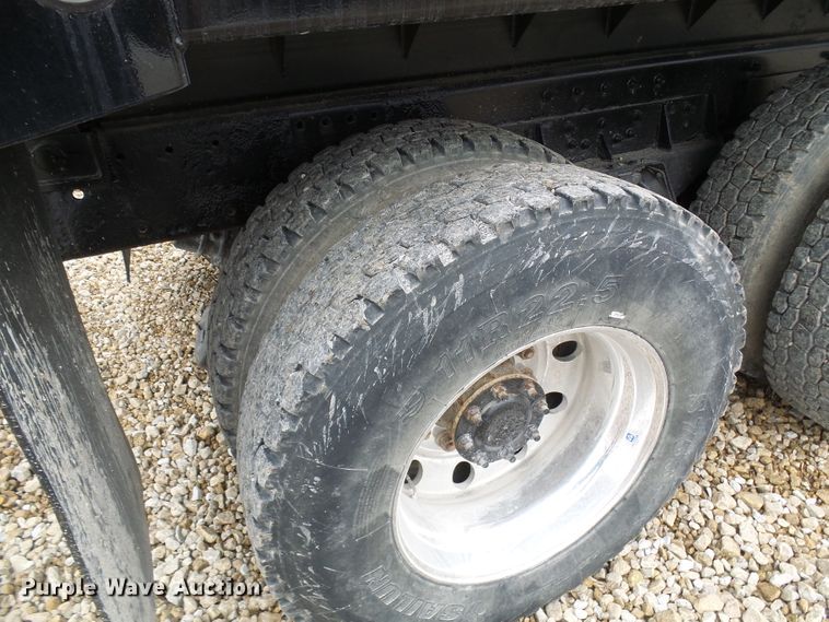 image for item EP9905 2000 Peterbilt 357  dump truck